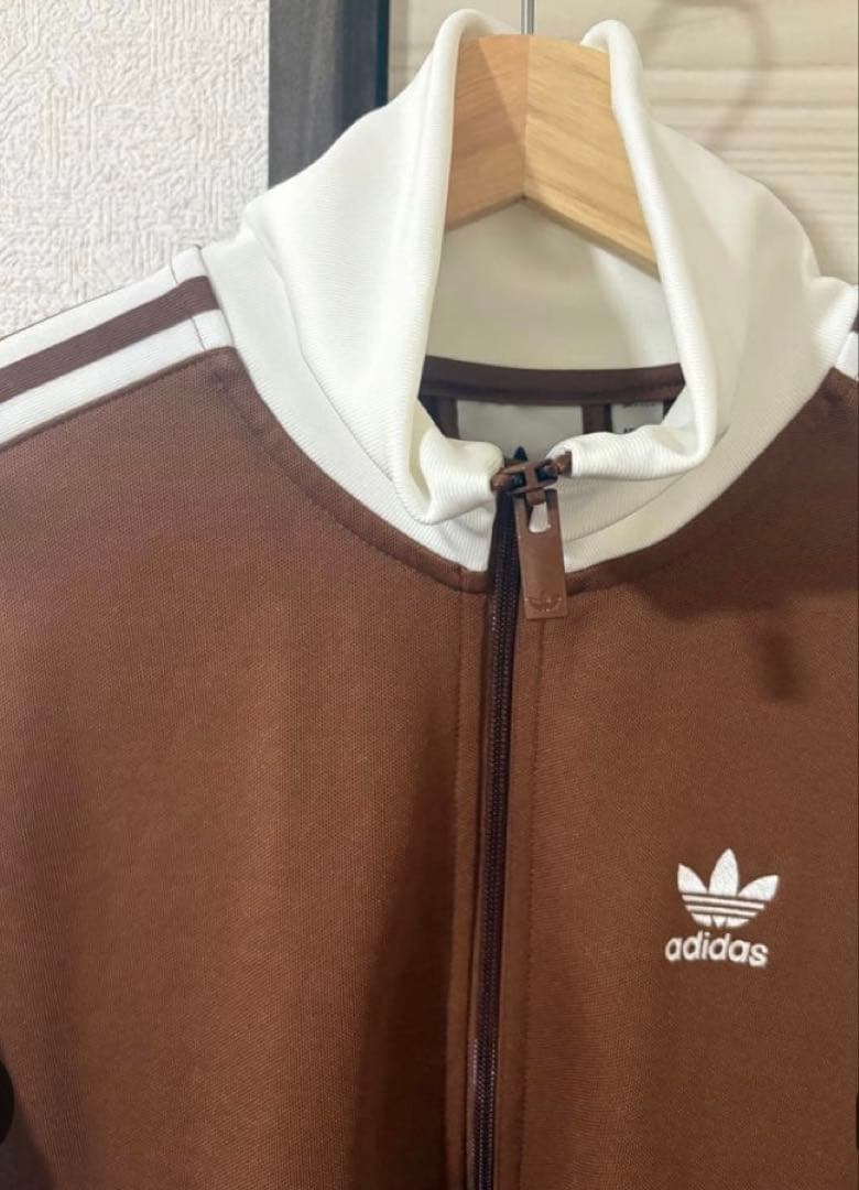 adidas トラックジャケット　ブラウンL