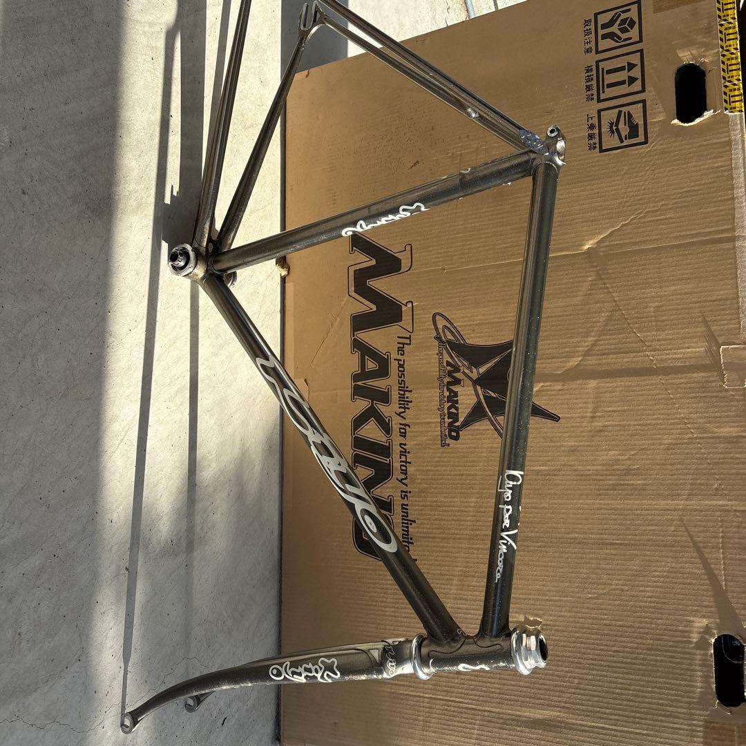 キヨ　ミヤザワフレーム メタリックグレー