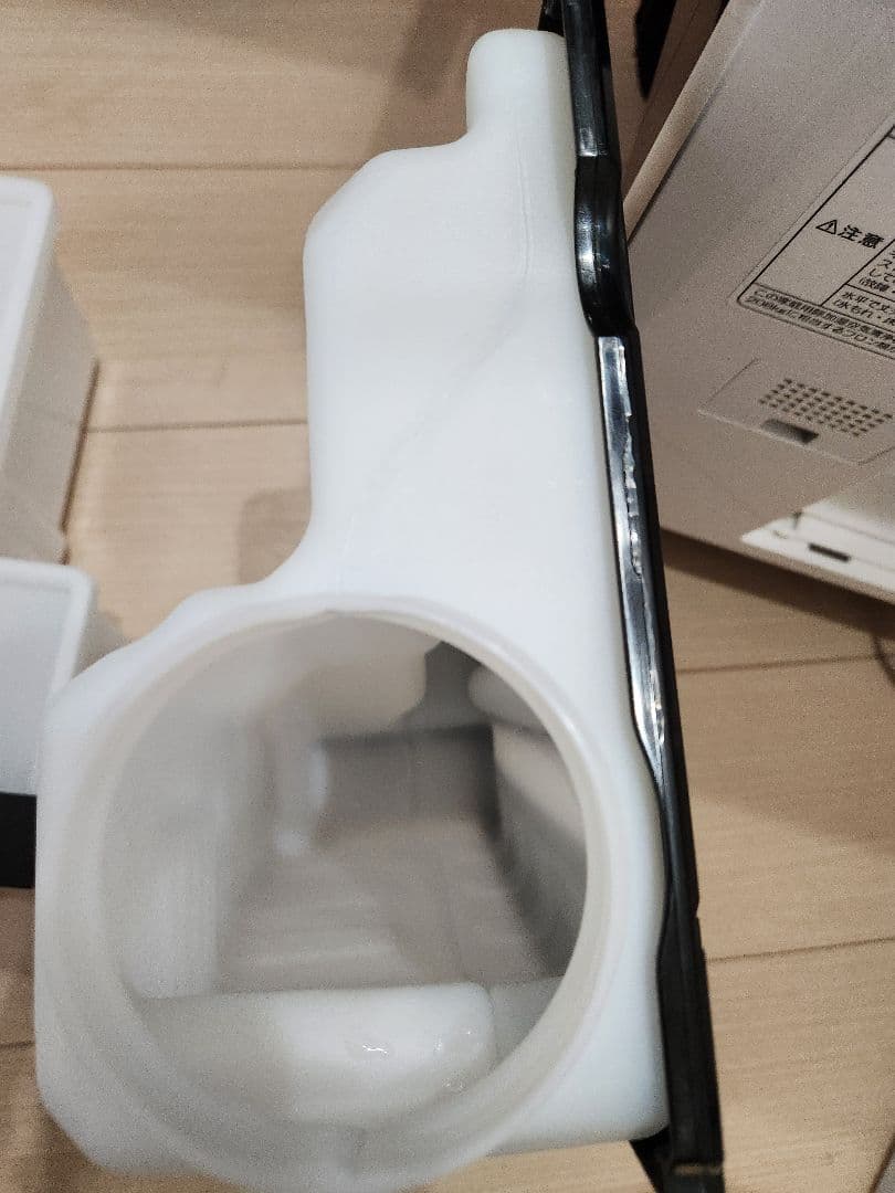 美品　SHARP 2022年製 除加湿空気清浄機 KC-HD70-W