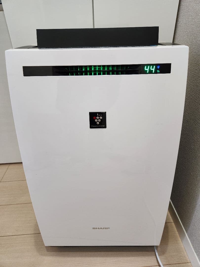 美品　SHARP 2022年製 除加湿空気清浄機 KC-HD70-W