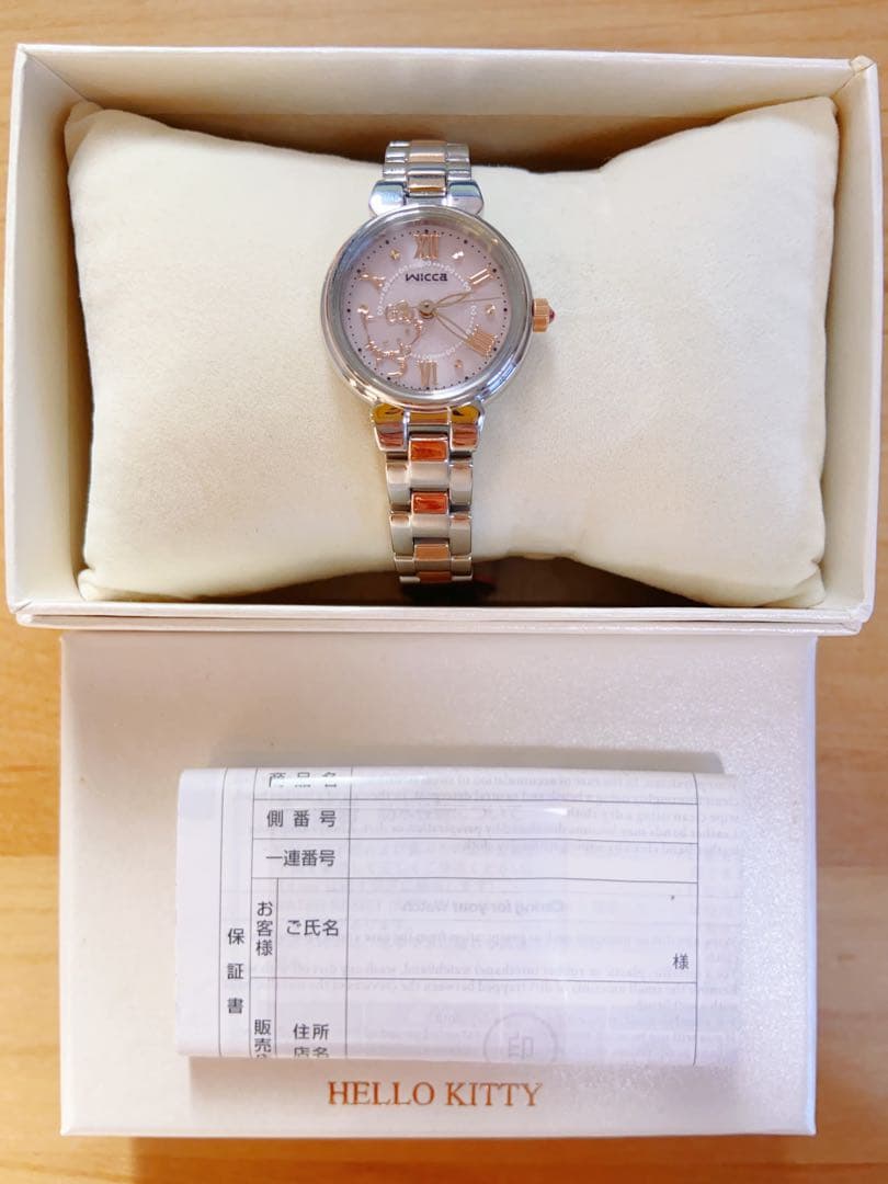 Wiccaソラーテック SL-W001 HELLO KITTY腕時計 新品未使用