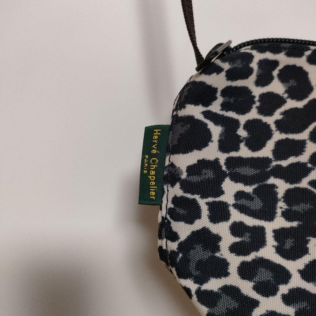 エルベシャプリエ ナイロン舟型ショルダーバッグS パンサーブラン レオパ