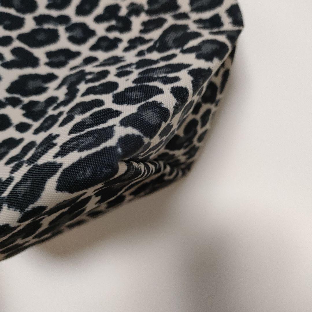 エルベシャプリエ ナイロン舟型ショルダーバッグS パンサーブラン レオパ