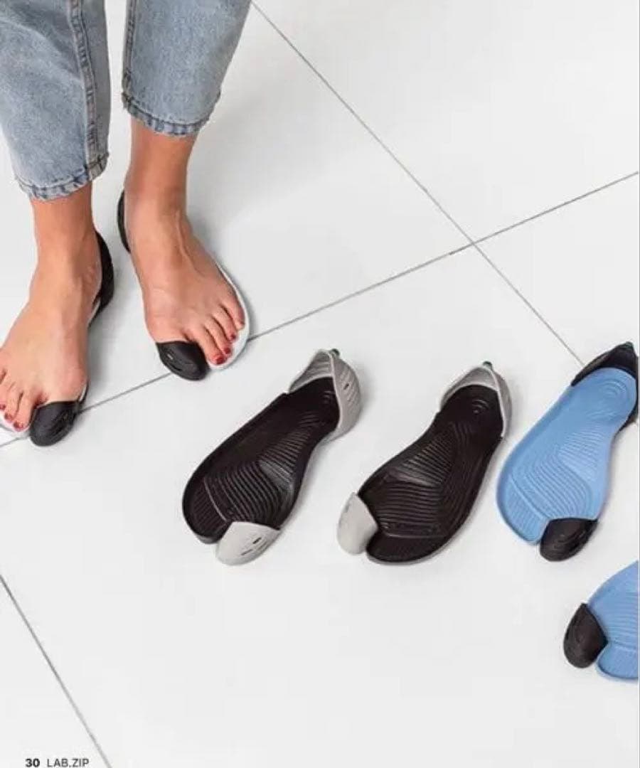 バレンシアガ　元ネタ　【iguaneye】サンダル　kikokostadinov