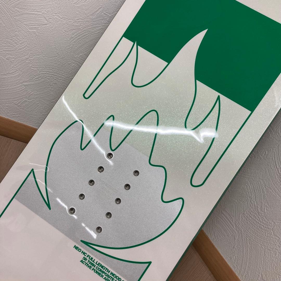 美品✨NOVEMBER ART OF TRICK 142cm スノーボード⭐︎