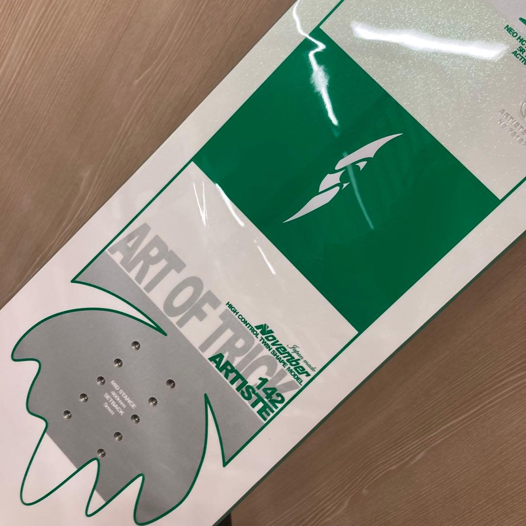 美品✨NOVEMBER ART OF TRICK 142cm スノーボード⭐︎