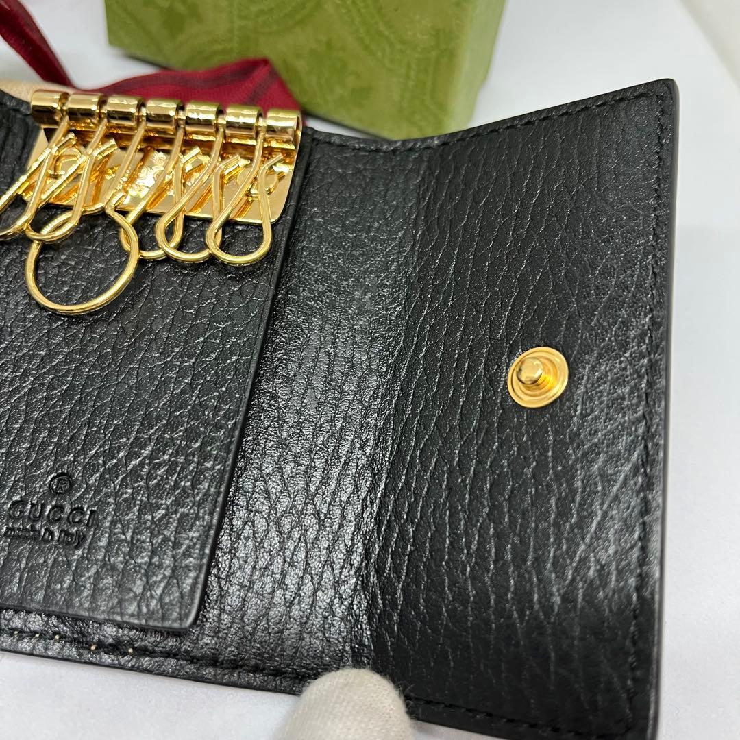 美品 GUCCI GGマーモント レザー 6連 キーケース 付属品あり