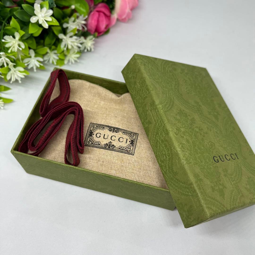 美品 GUCCI GGマーモント レザー 6連 キーケース 付属品あり