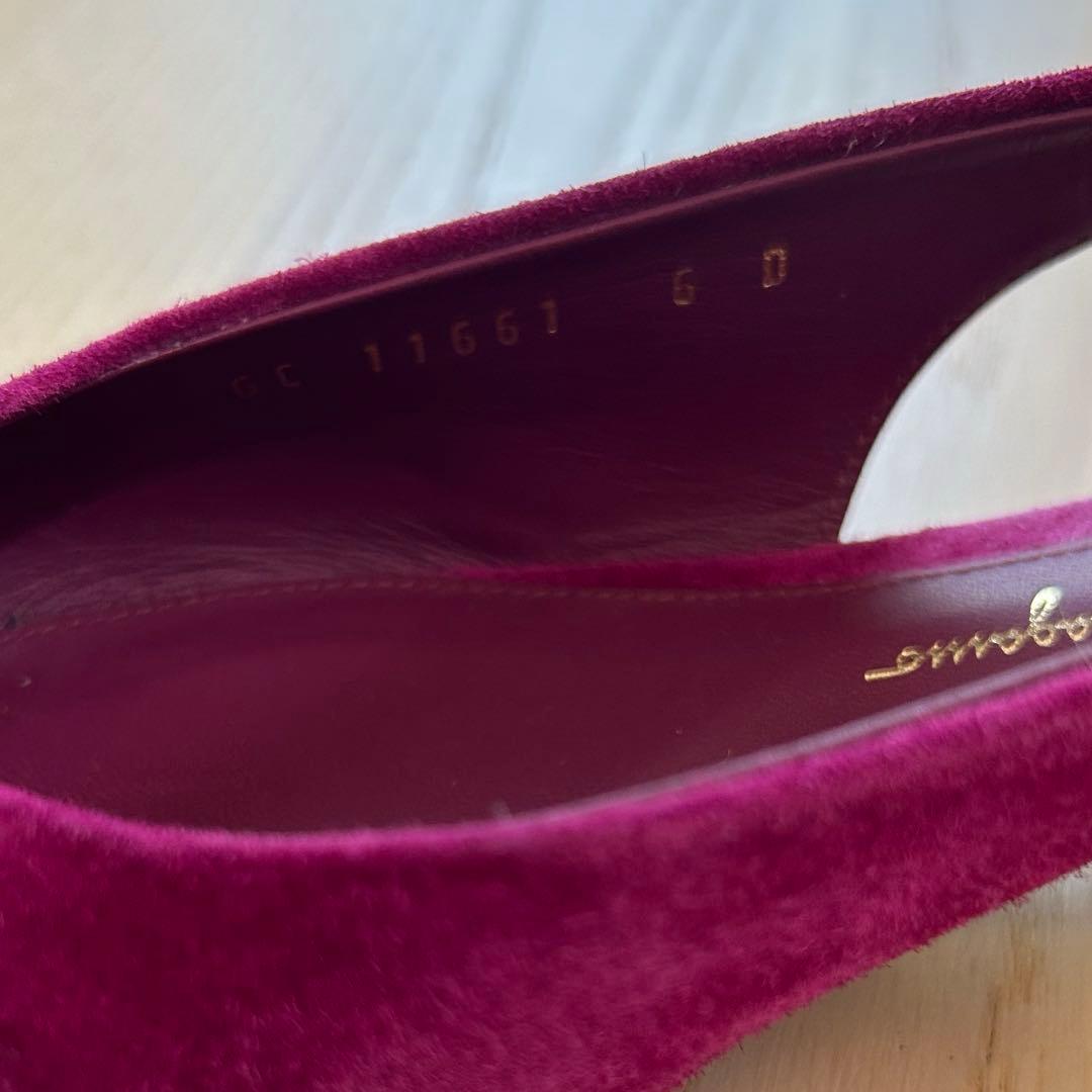 フェラガモ　ベロア　フラットパンプス　6d