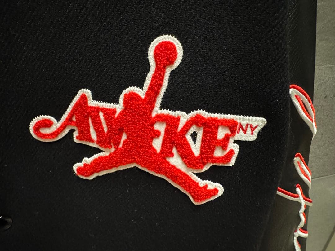 Jordan Awake NY Varsity Jacket スタジャン