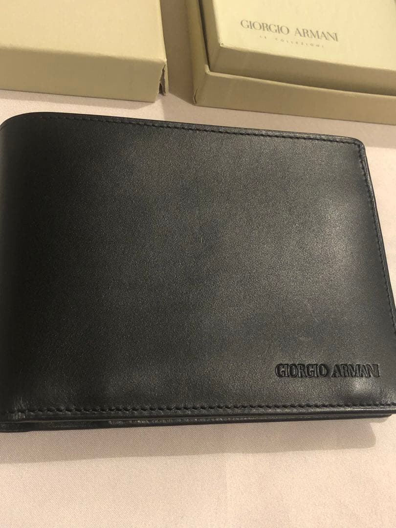 美品　Giorgio Armani 二つ折り財布 黒 箱付き