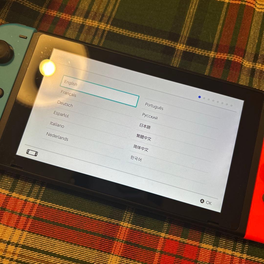 Switch本体（ドック、充電器つき）