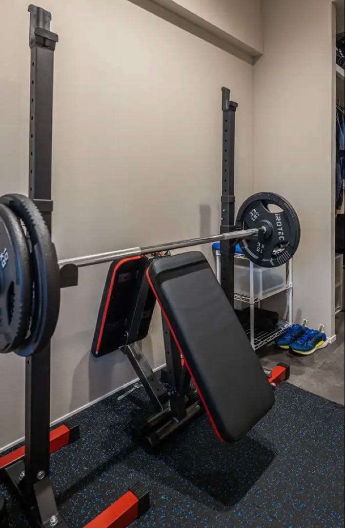 トレーニングベンチ、シャフト台、シャフト、バーベルセット100kg分、マット一式