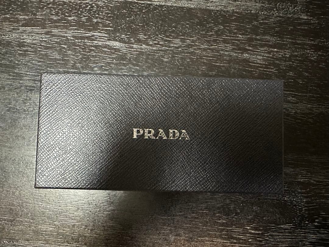 PRADA クリアフレーム サングラス