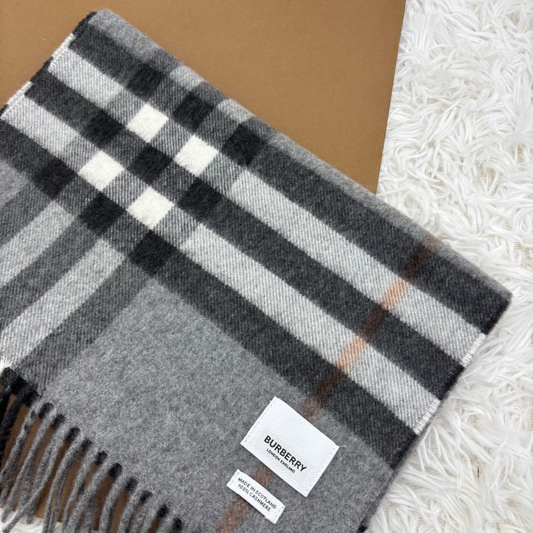 BURBERRY　バーバリー　マフラー　カシミア100%　未使用保管品