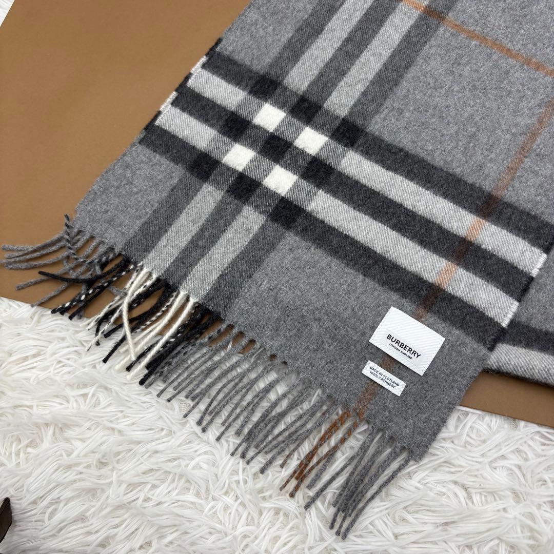 BURBERRY　バーバリー　マフラー　カシミア100%　未使用保管品