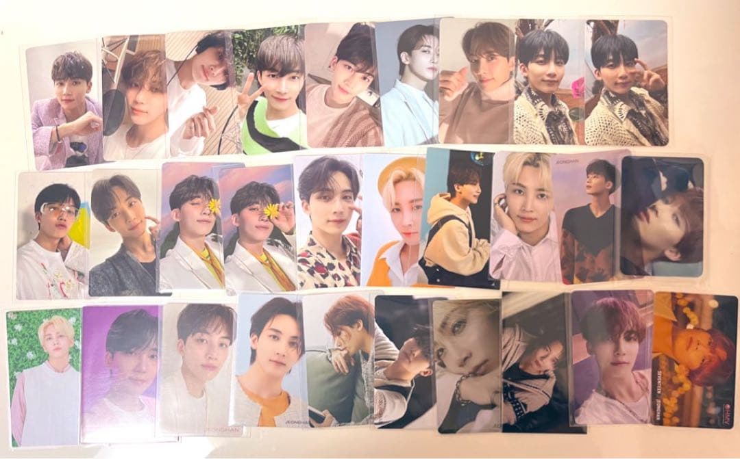 ジョンハン トレカ 一覧（2ページ目まで）