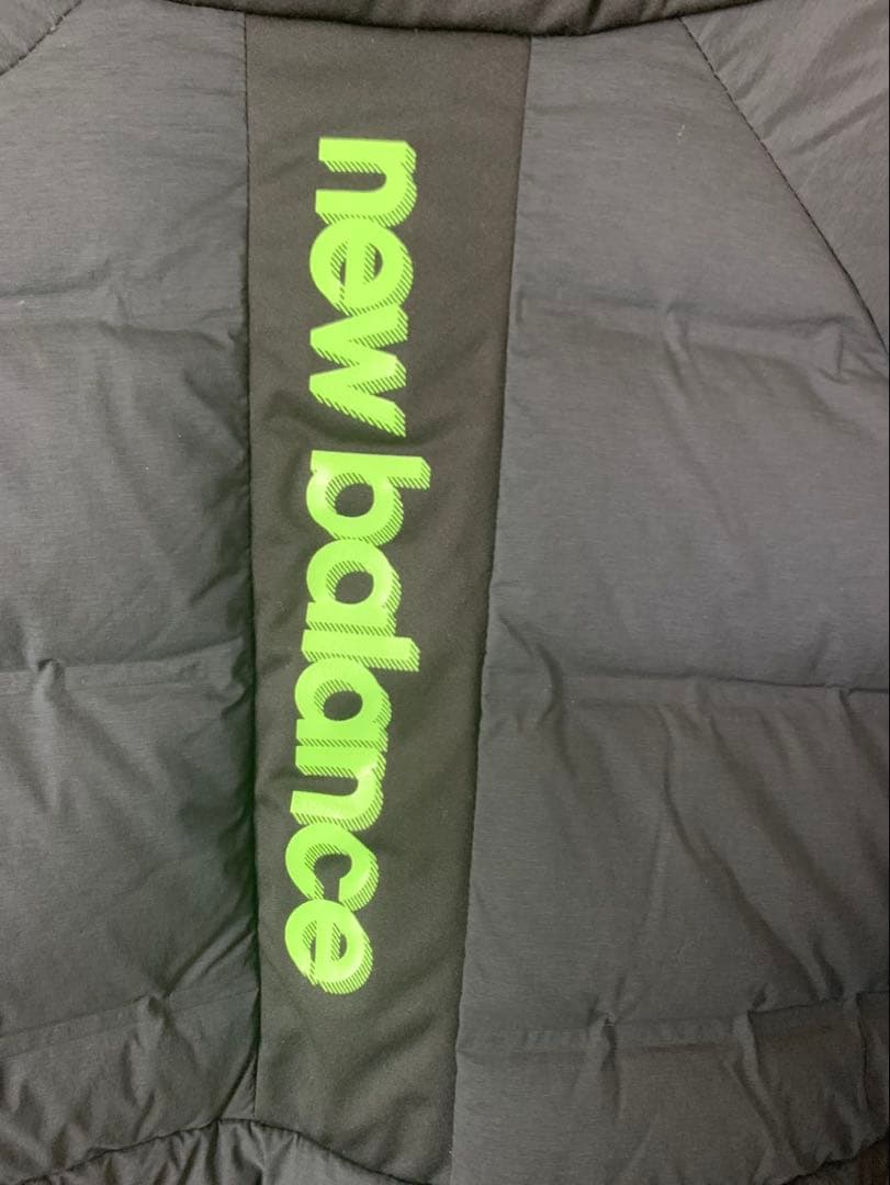 【値下します。】New Balance ダウンジャケット ブラック/グリーン