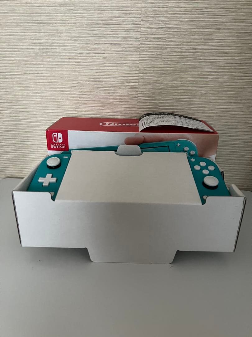 【美品】任天堂Switchライト（ターコイズ）