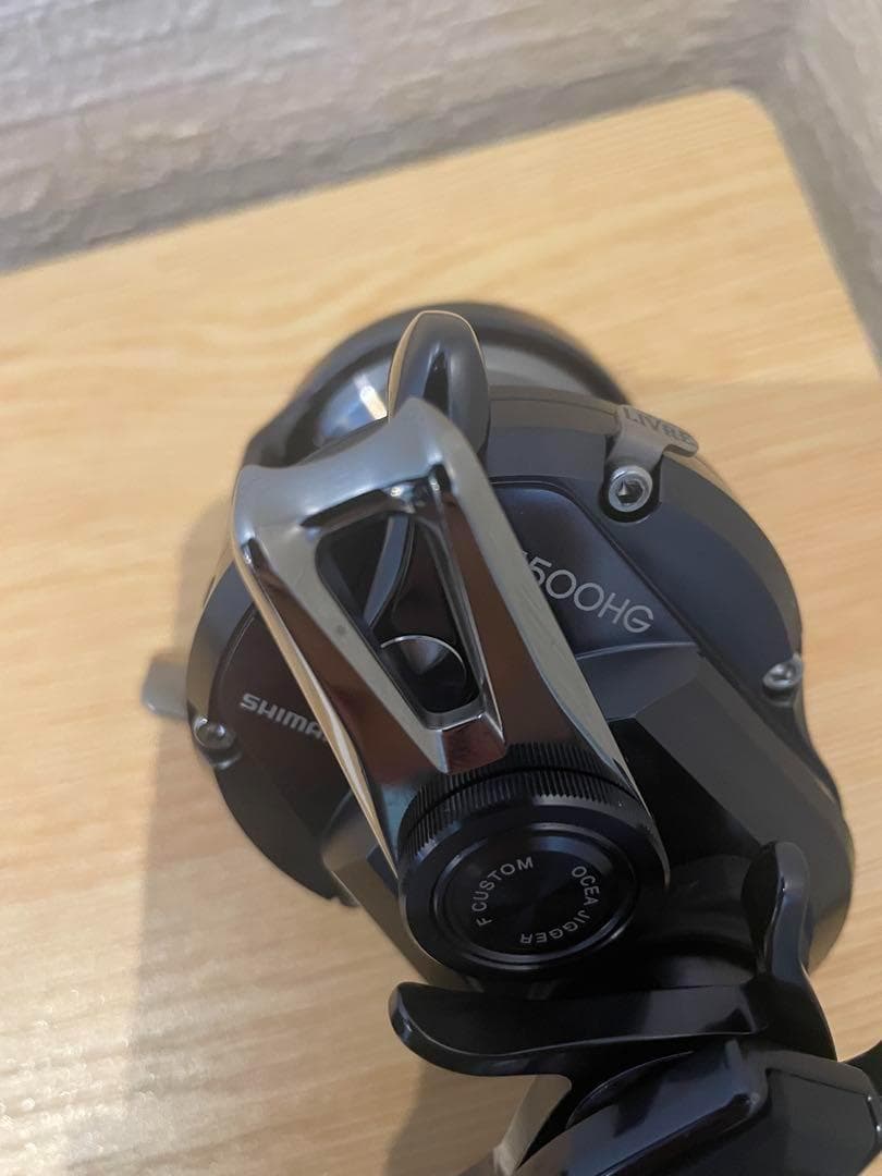 OCEA JIGGER F CUSTOM 1500HG リブレハンドル付き