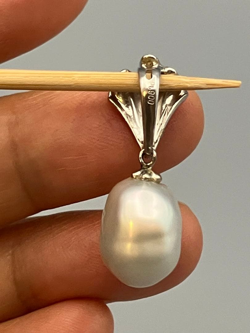 PT900 南洋真珠　プラチナ　ペンダント　ネックレストップ
