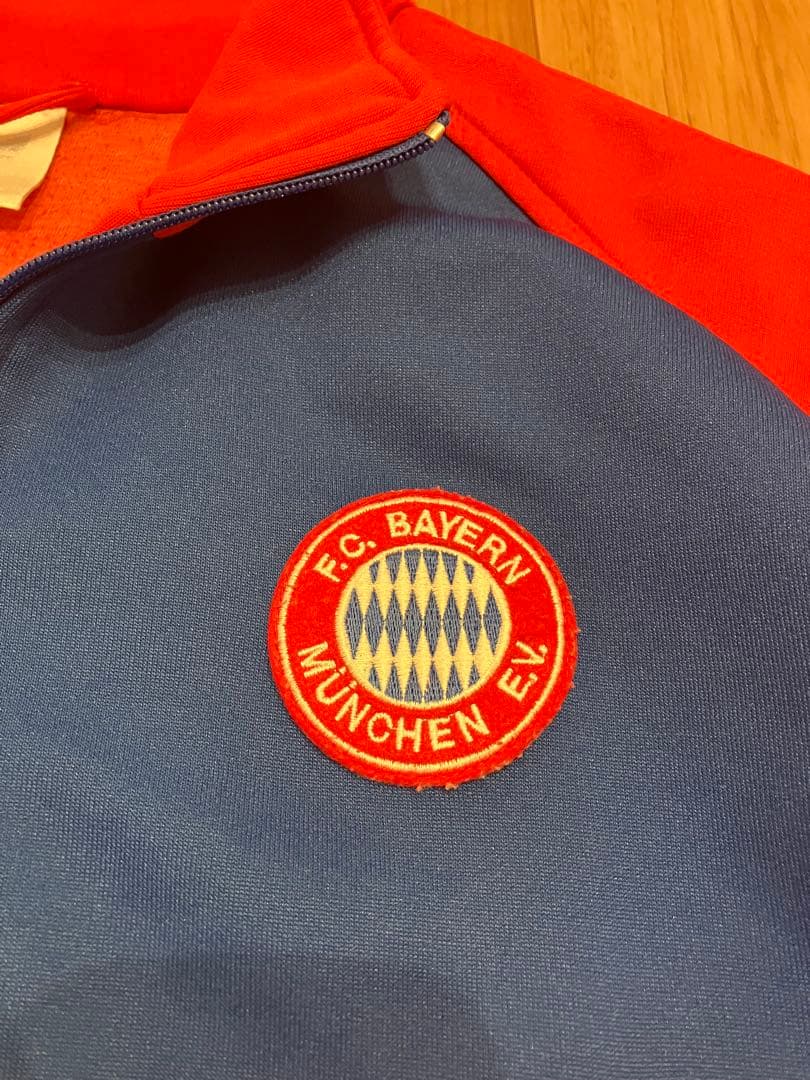 FCバイエルン adidas 刺繍ロゴ トラックジャケット