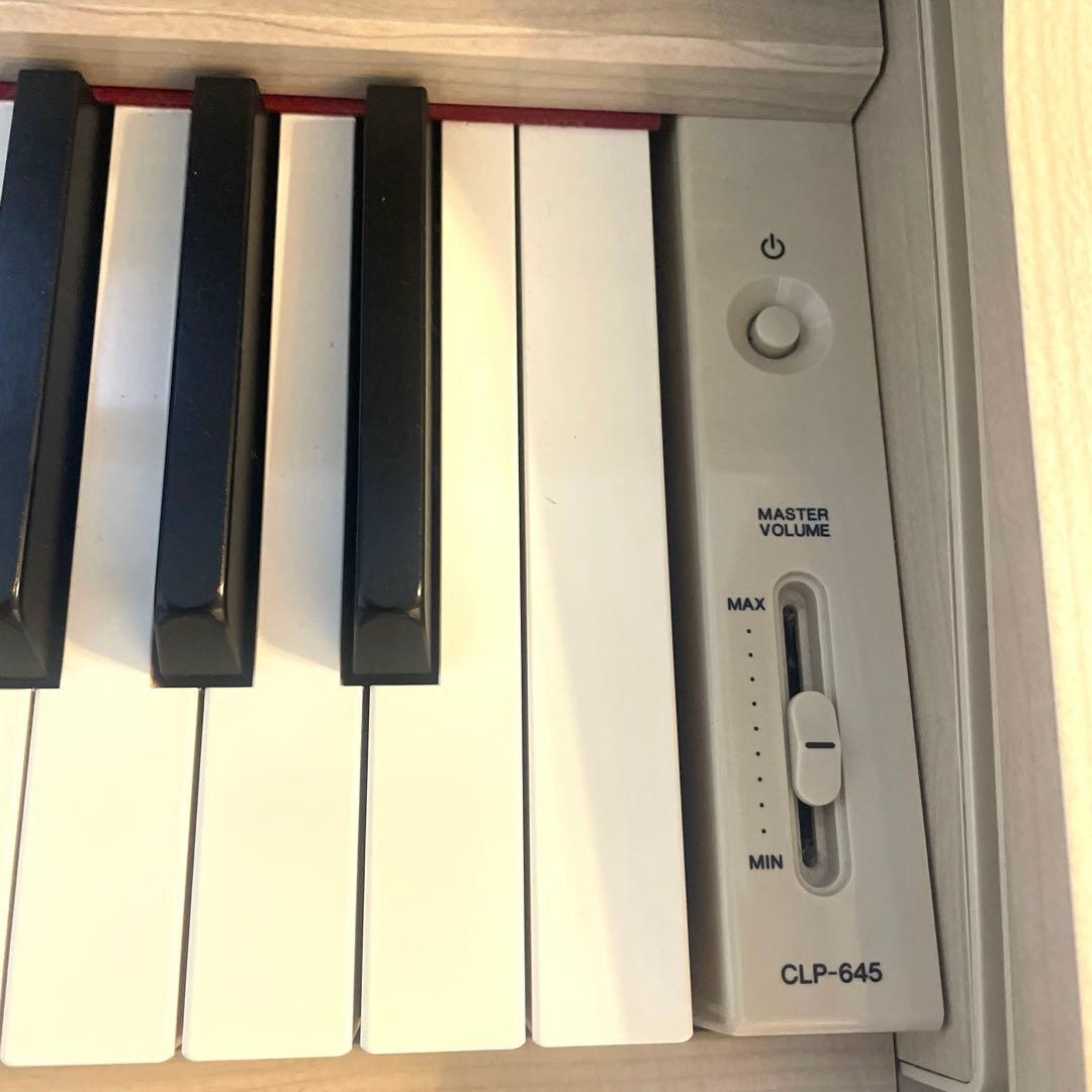 専用！YAMAHA クラビノーバ CLP-645 木製鍵盤 ホワイト 電子ピアノ
