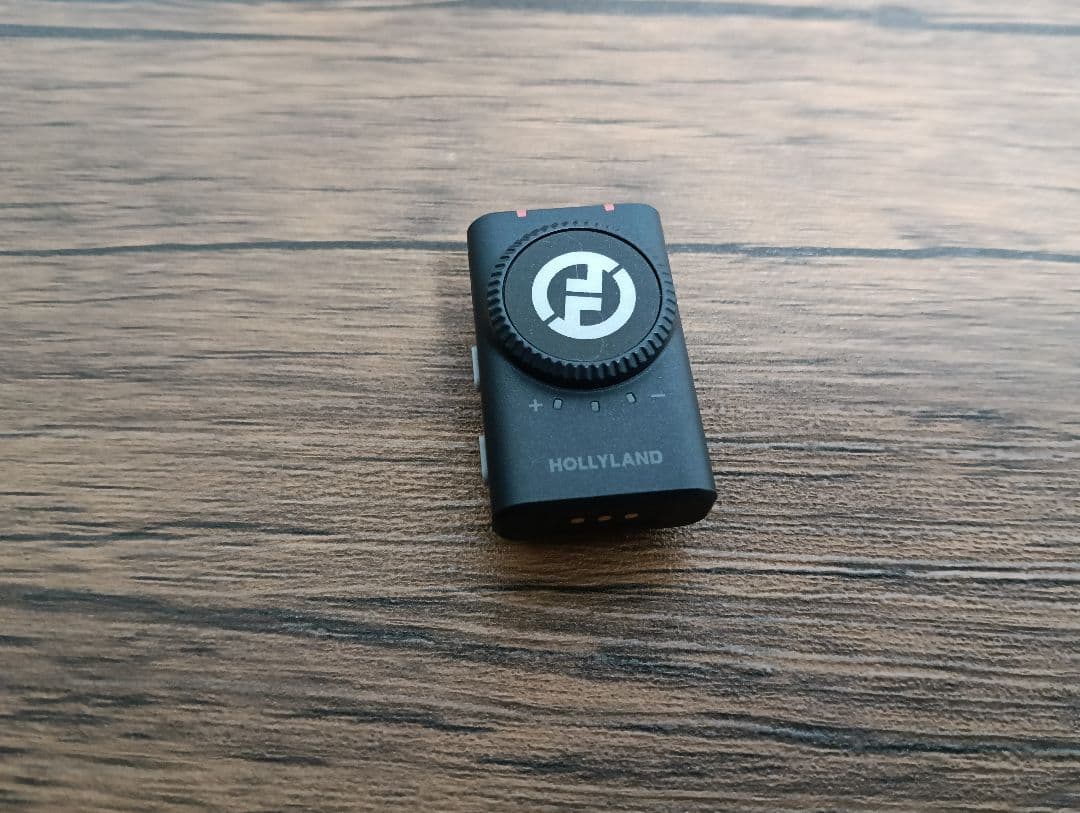 HOLLYLAND LARK M2 （ワイヤレスピンマイク）