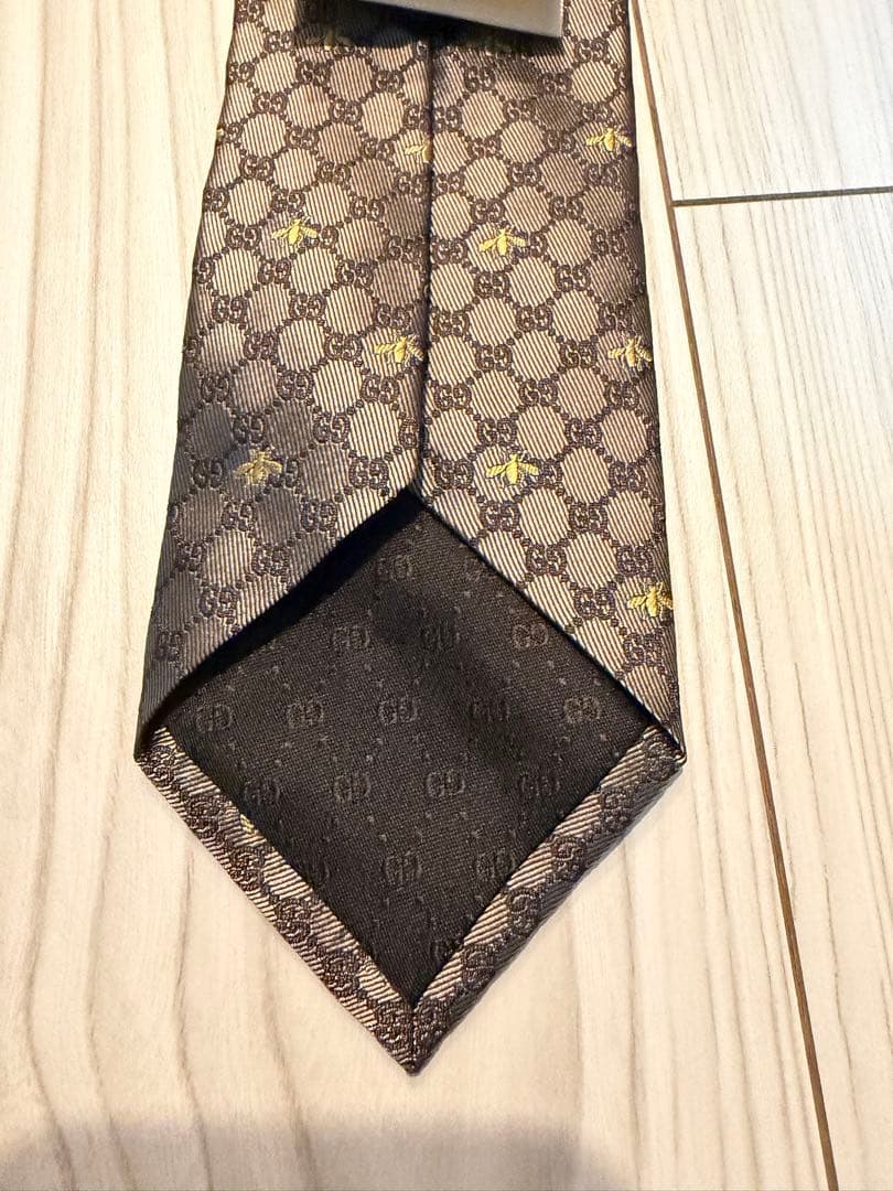 ★値下げ★Gucci ブラウン ネクタイ ハチ模様 GG柄