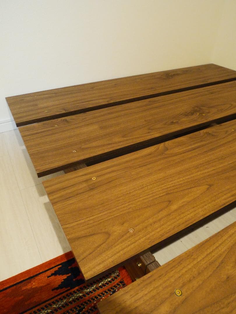 【再再値下げ】LOWYA 木目調ローベッド フレーム セミダブル ウォルナット