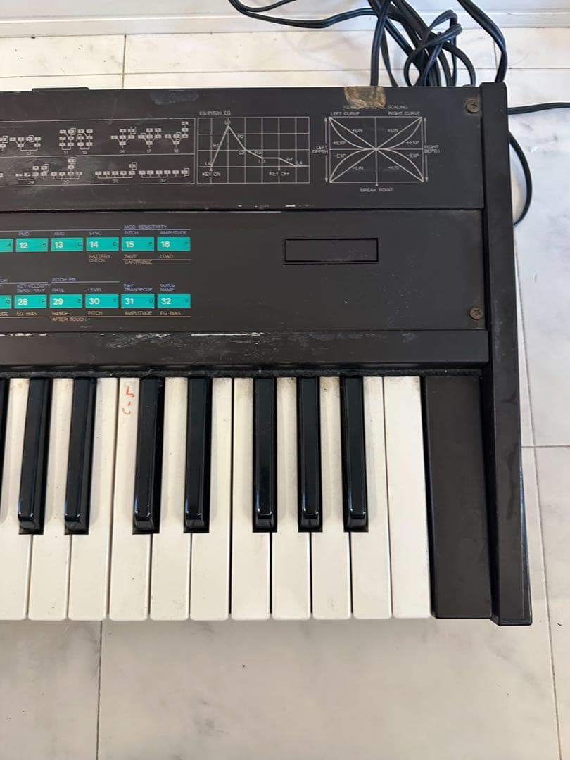 Yamaha DX7 デジタルシンセサイザー