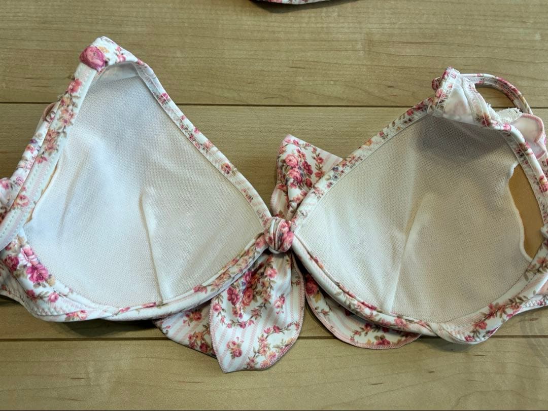 LIZ LISA（リズリサ ） 花柄 セパレート水着セット（ポーチ付）