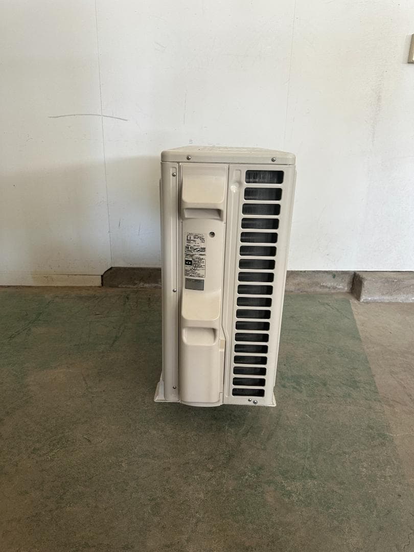 エアコンRAS-XK56L2 W (18畳・単相200V) メガ暖白くまくん