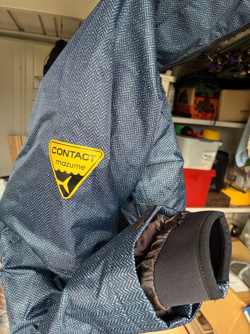 マヅメ　コンタクトオールウェザースーツ 未使用保管品