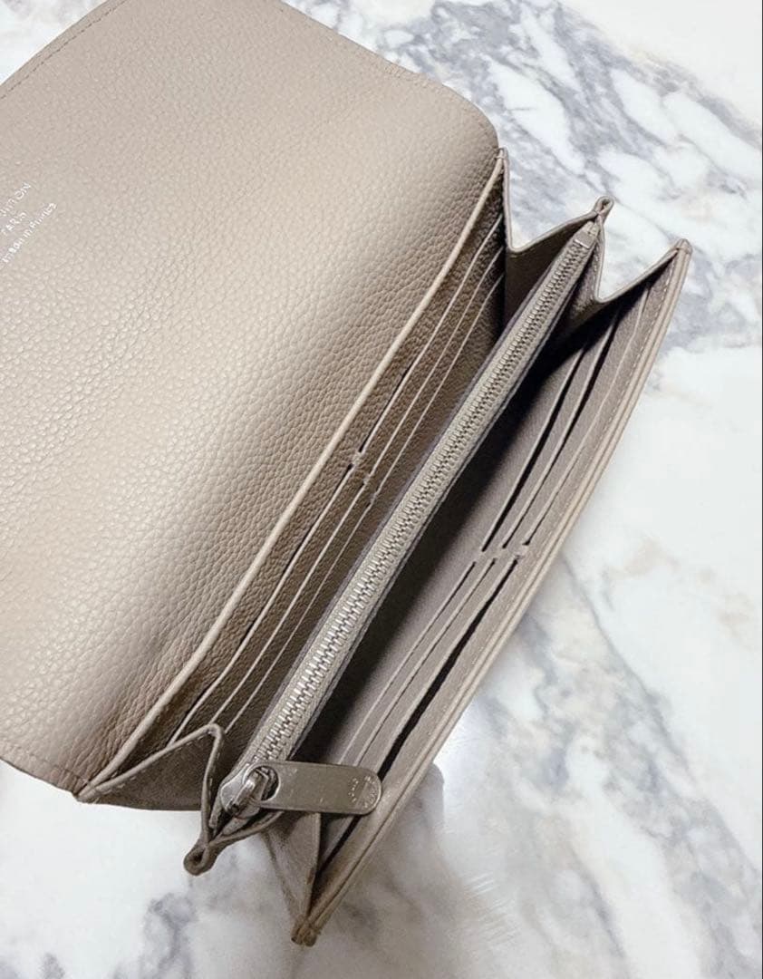 ルイヴィトン　マヒナ　ポルトフォイユ　イリス　長財布　ウォレット　ガレ