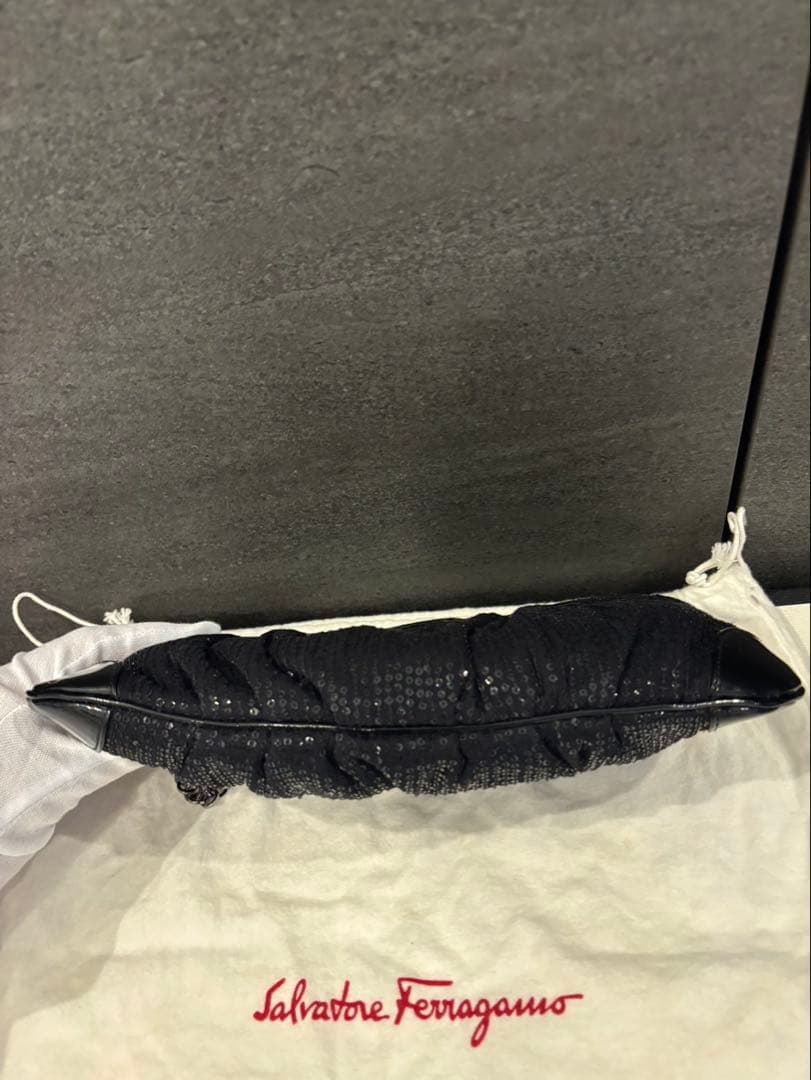 フェラガモ　ガンチーニ　ストーン　スパンコール　パーティーバッグ