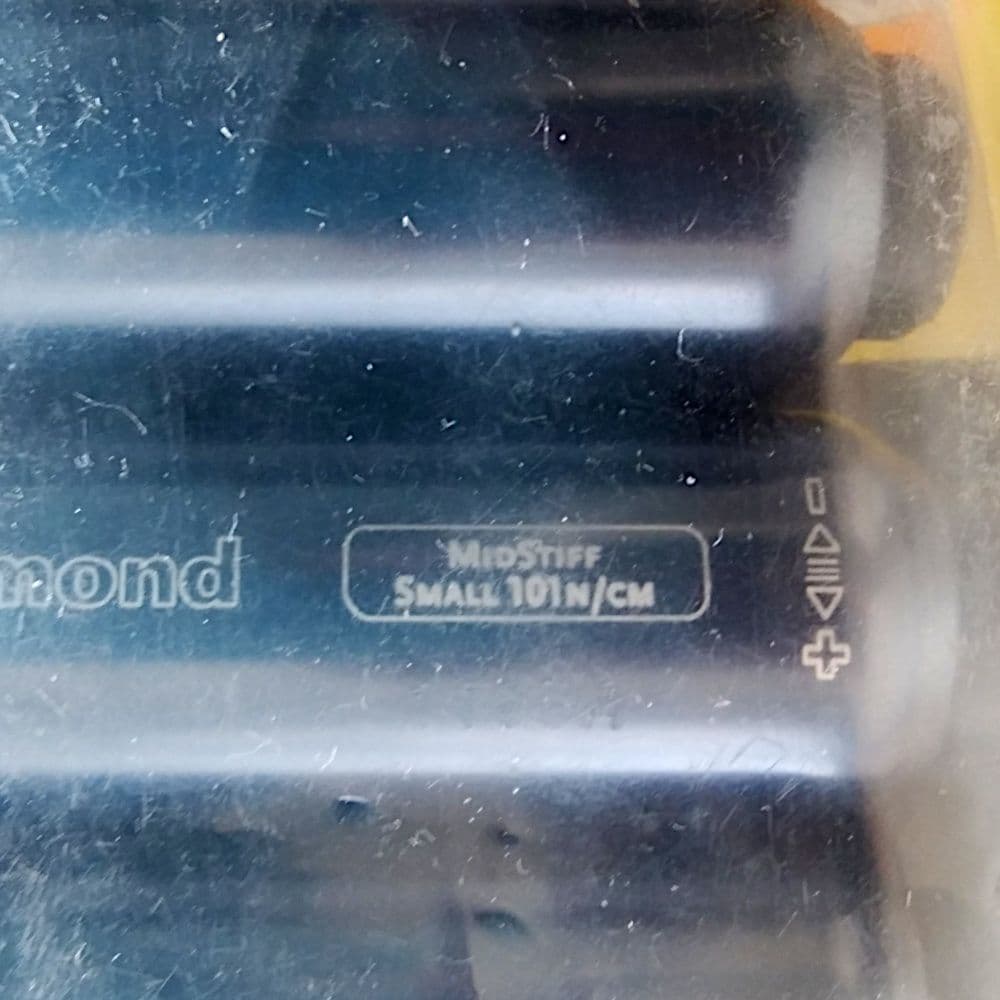 BD テレマークビンディング用 MIDSTIFF カートリッジ 1組（4本）..