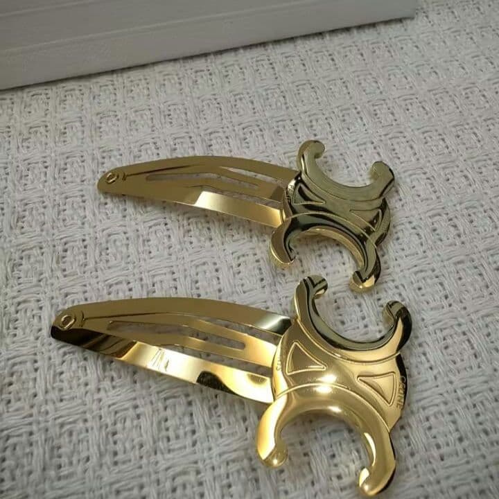 トリオンフ スナップヘアクリップ　ヘアアクセサリー　ゴールド