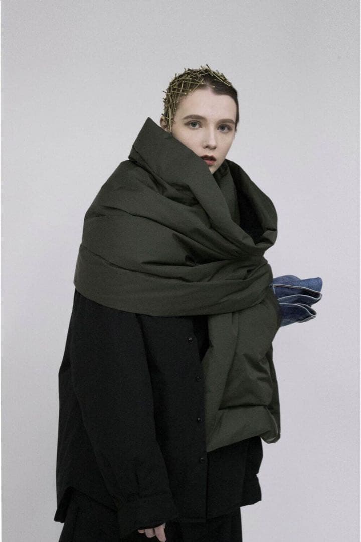 【21AW VOAAOV ナイロンビッグダウンストール】