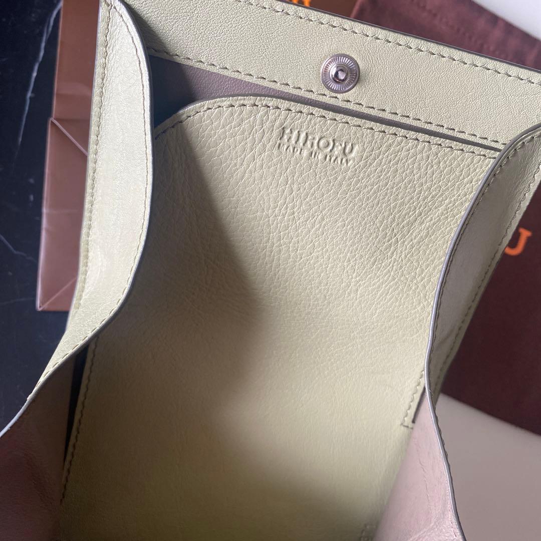 HIROFU ライトグリーン 二つ折り財布