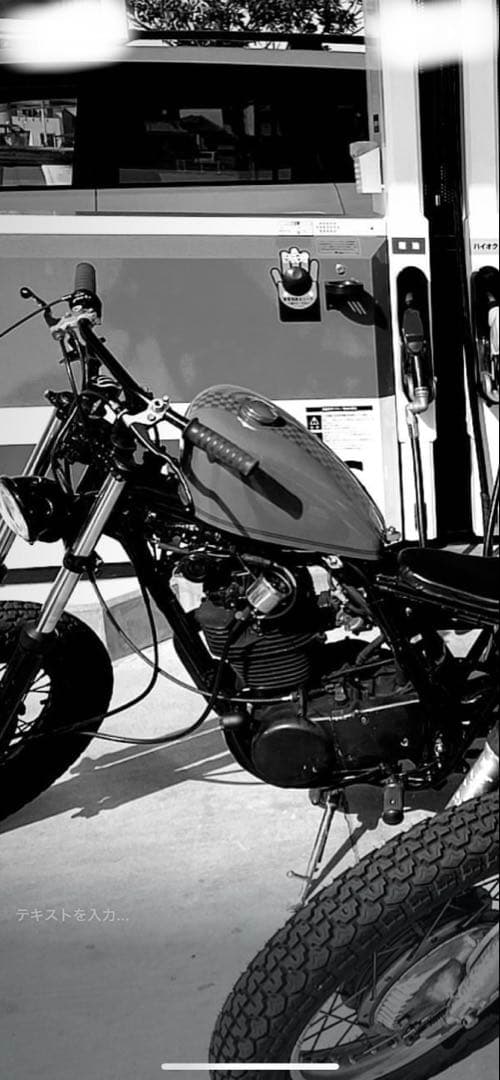 SR400 国産アメリカン　ハーレーダビッドソン　スポーツスター　タンク