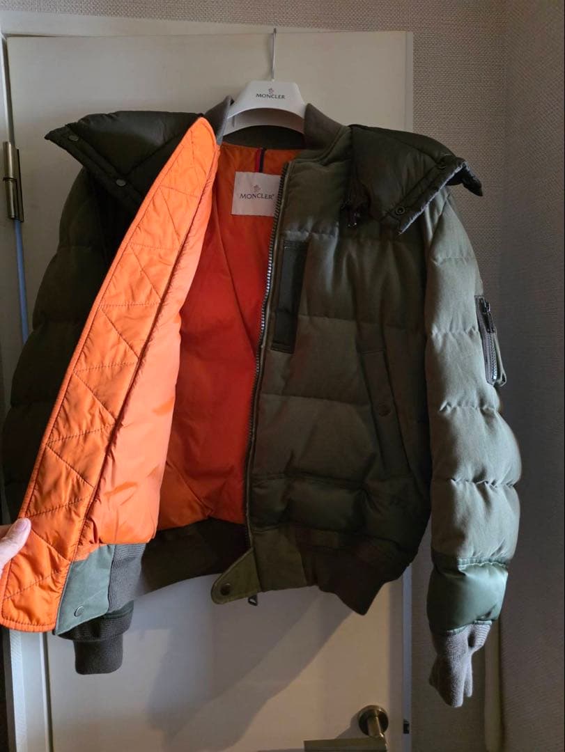 ダウンジャケット オリーブグリーン