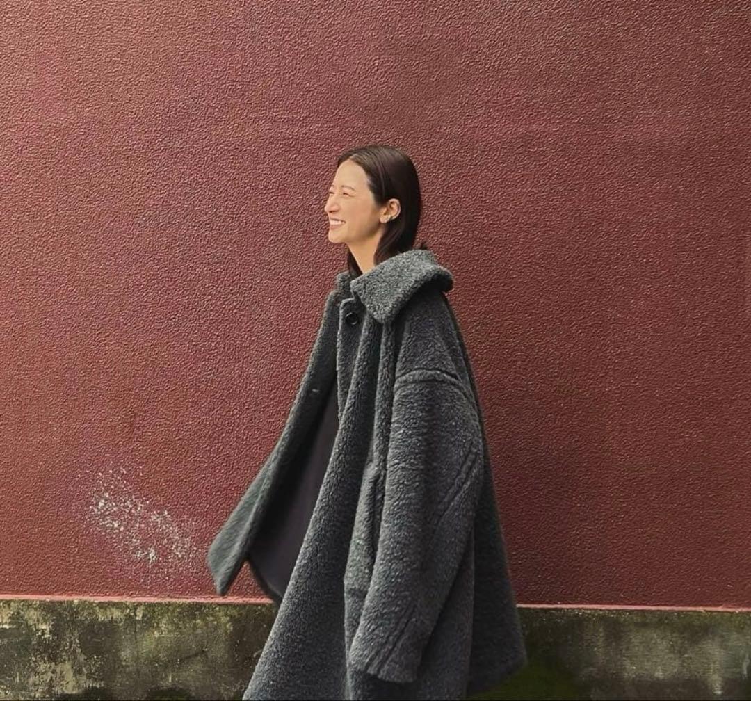 美品　VOLUME FLARE BOA COAT ボアコート