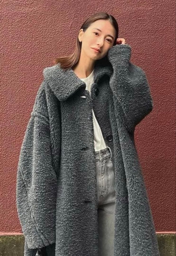 美品　VOLUME FLARE BOA COAT ボアコート