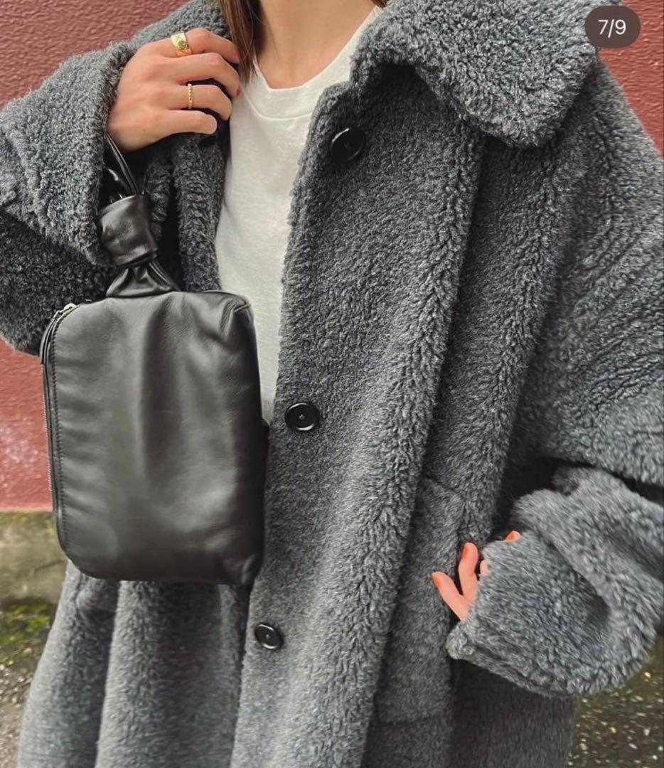 美品　VOLUME FLARE BOA COAT ボアコート