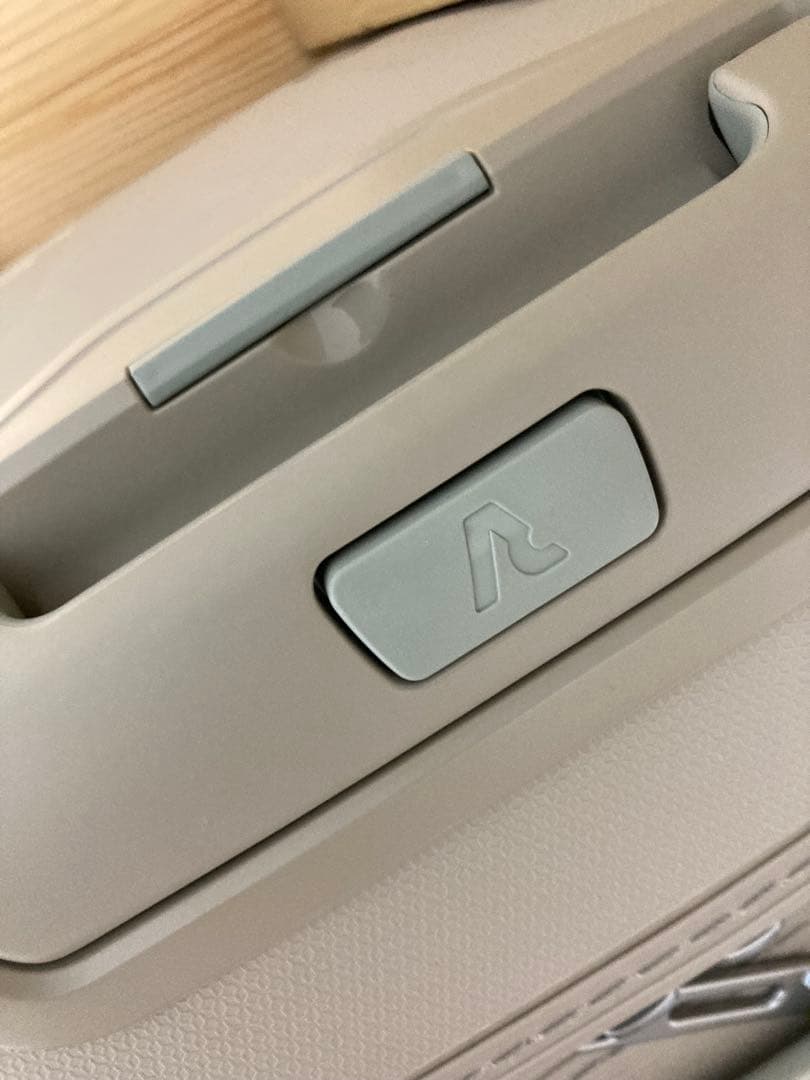 新品イタリア製キャリーケース　ロンカート　イプシロン35～40L ベージュ