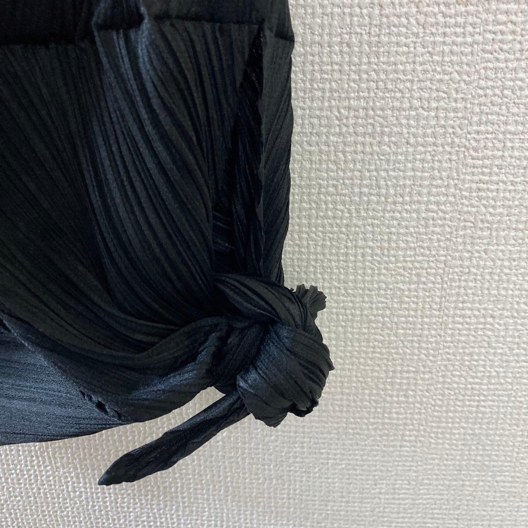 イッセイミヤケ　プリーツプリーズ変形トップスブラックLサイズ