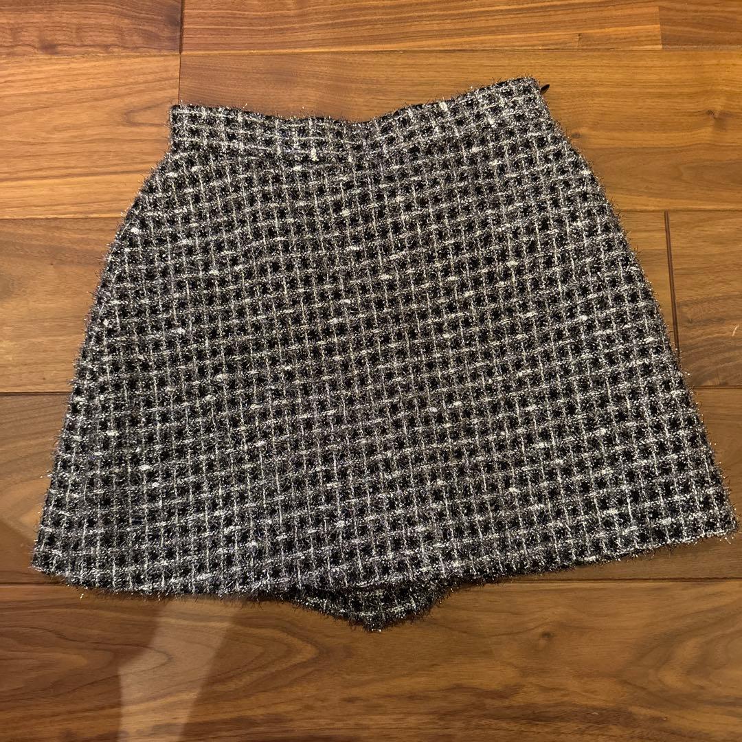 試着のみ美品Sheller holidayツイードキュロットシルバーsize M