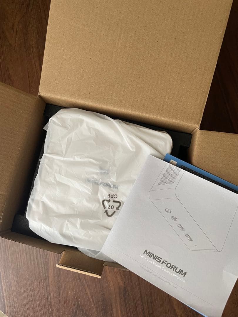 MINISFORUM UN1360W ミニPC i7 32GB 1TB 高性能