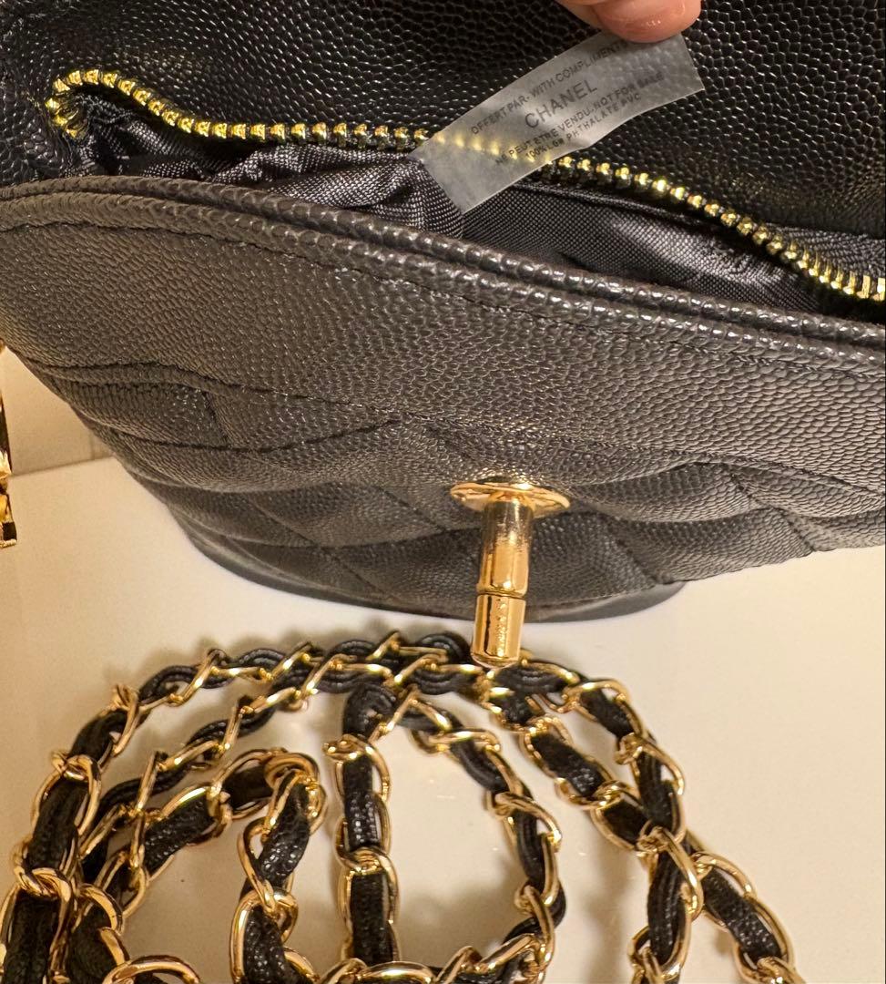 CHANEL ノベルティ　ショルダーバッグ　実物撮影